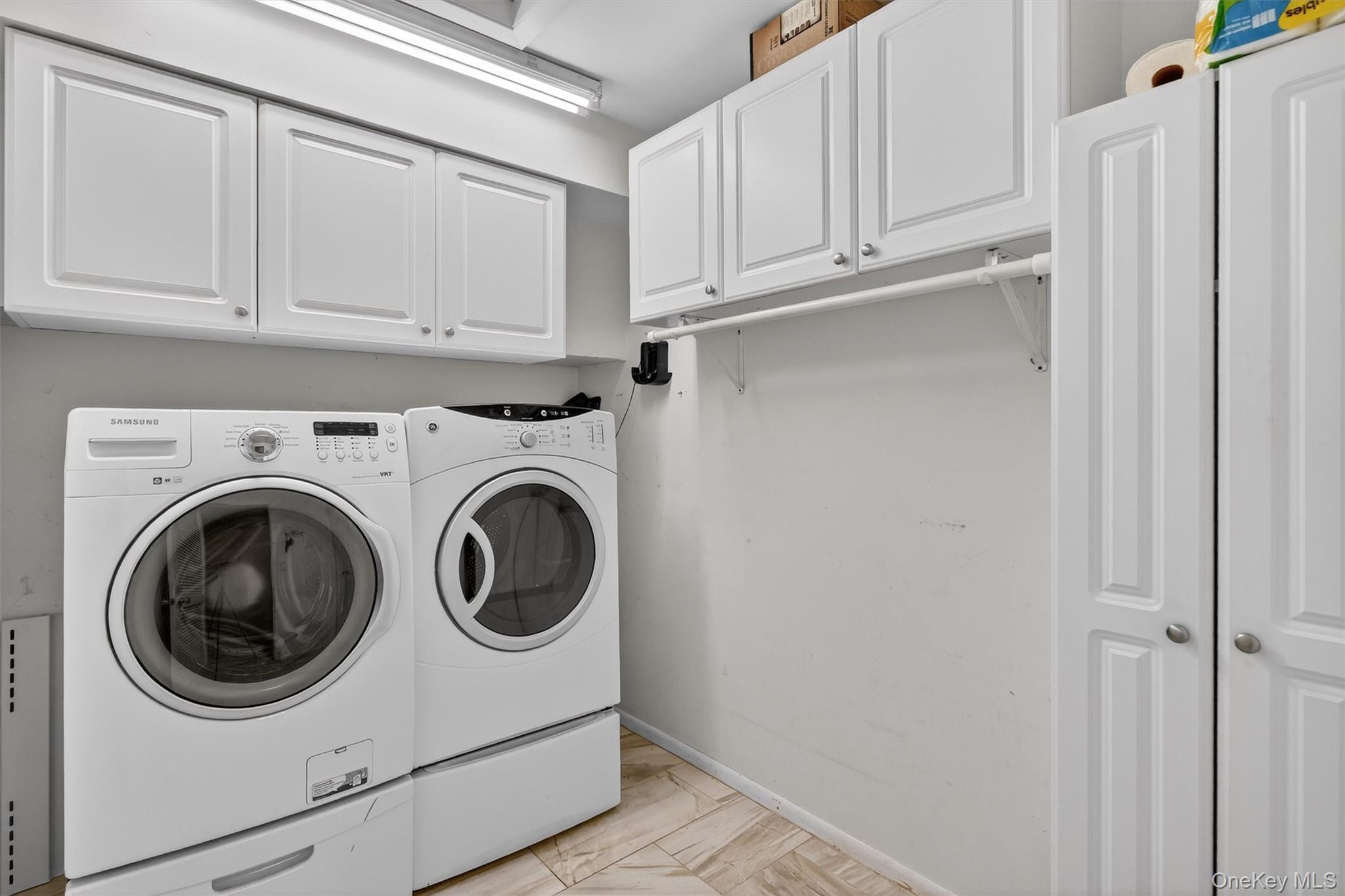 8 Augusta Court, New City, NY 10956