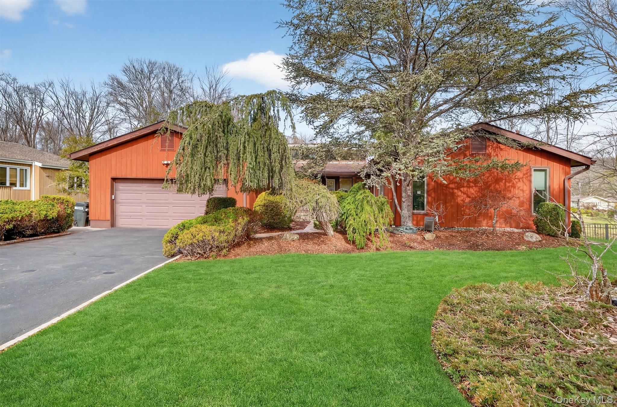 8 Augusta Court, New City, NY 10956