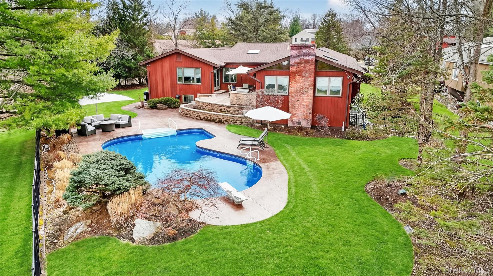 8 Augusta Court, New City, NY 10956