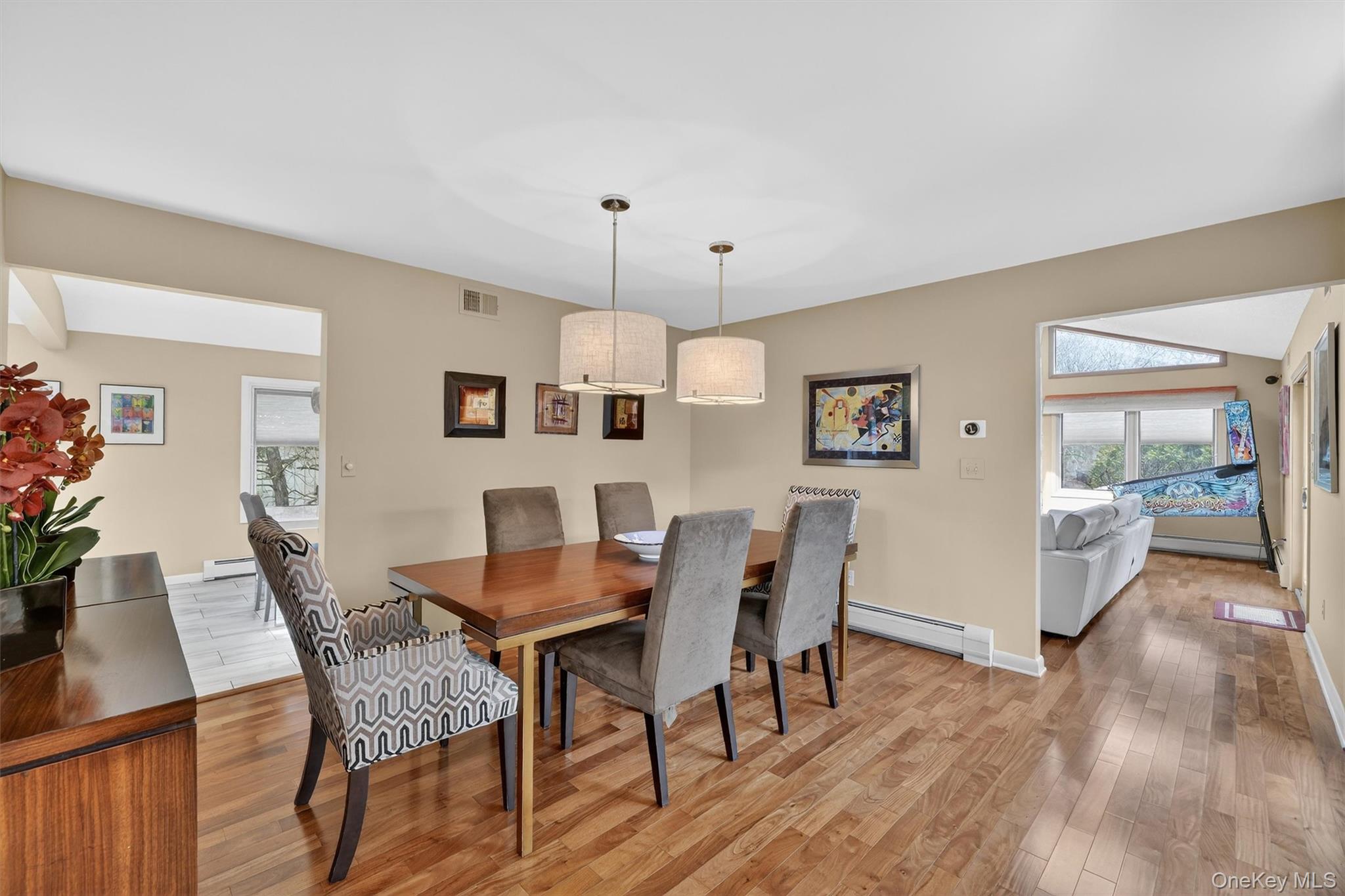 8 Augusta Court, New City, NY 10956