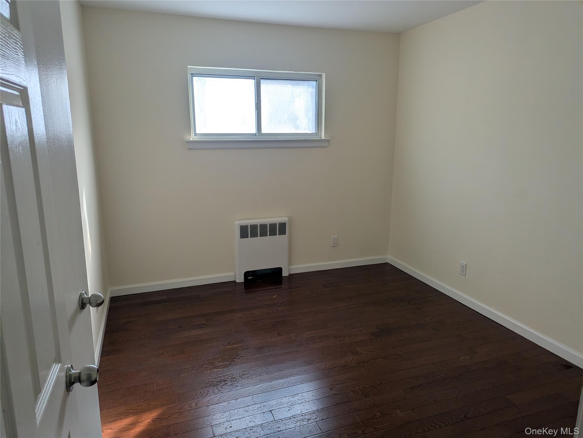 13710 64th Road, Flushing, NY 11367