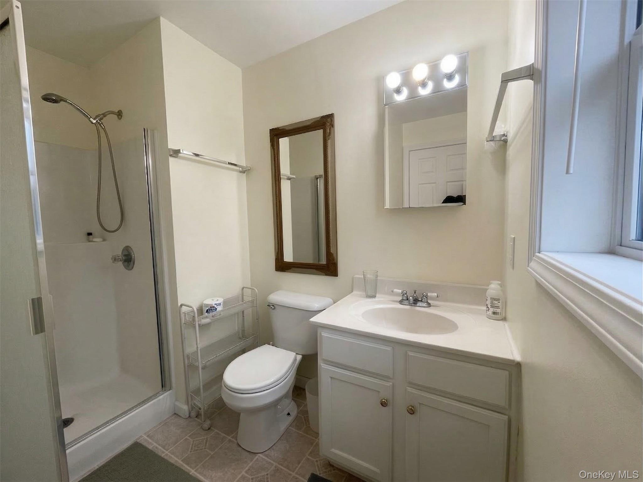 1038 Us Route 209, Cuddebackville, NY 12729