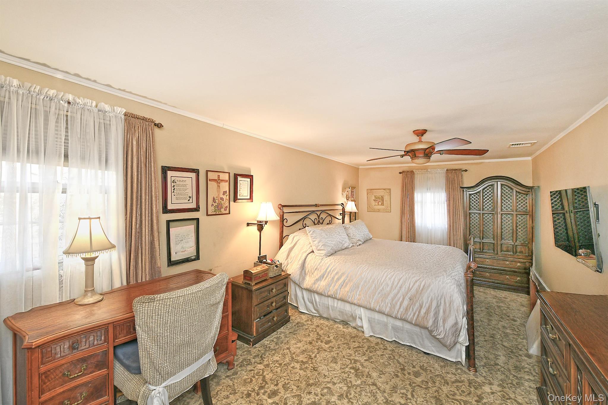 90 E 25th Street, Huntington Station, NY 11746