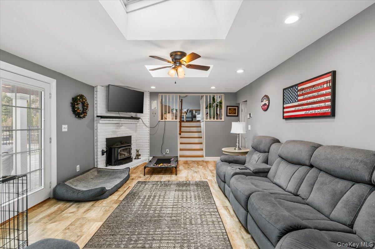 32 Branch Drive, Smithtown, NY 11787