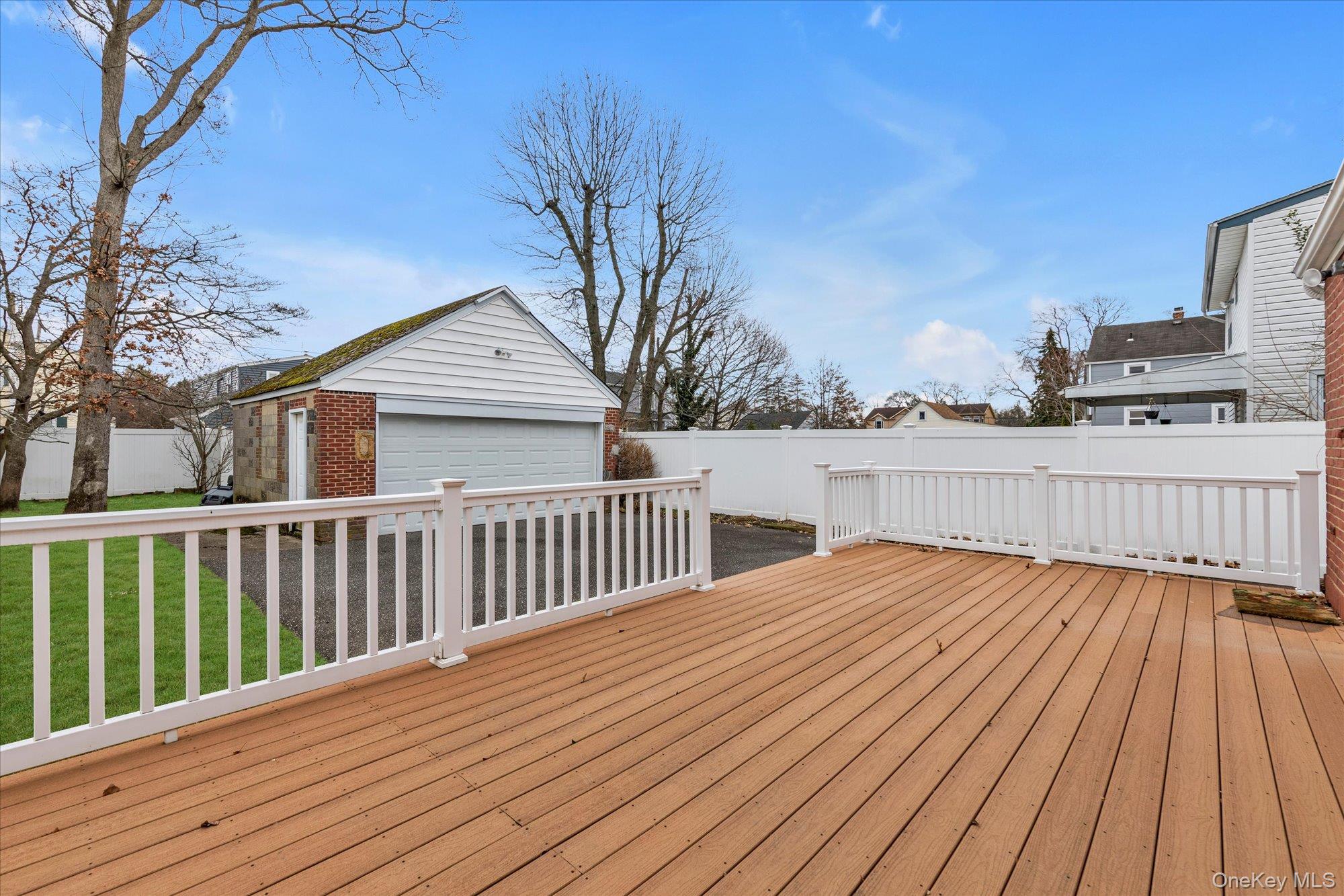 87 Powell Avenue, Merrick, NY 11566