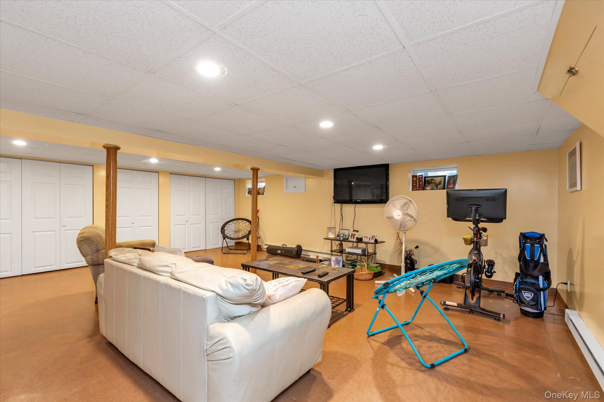 87 Powell Avenue, Merrick, NY 11566