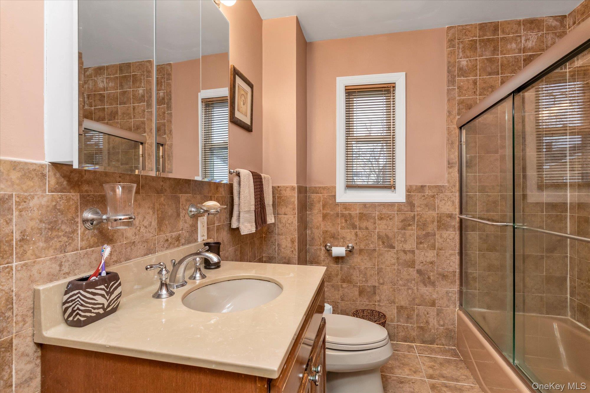 87 Powell Avenue, Merrick, NY 11566