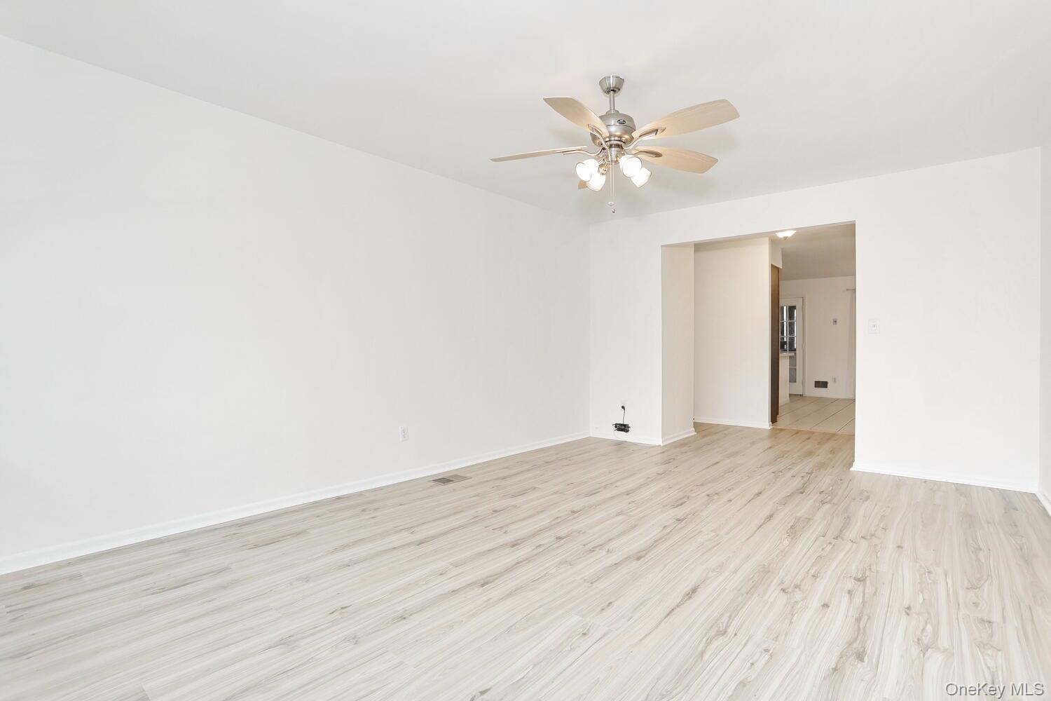 26 Milford Lane # F, Suffern, NY 10901