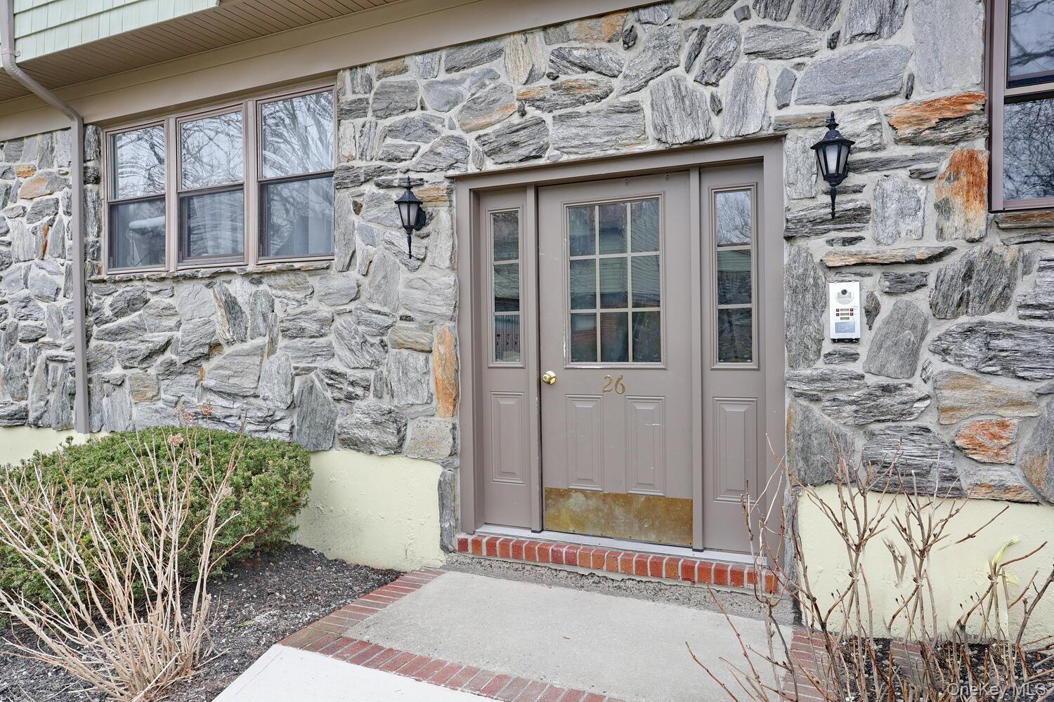 26 Milford Lane # F, Suffern, NY 10901