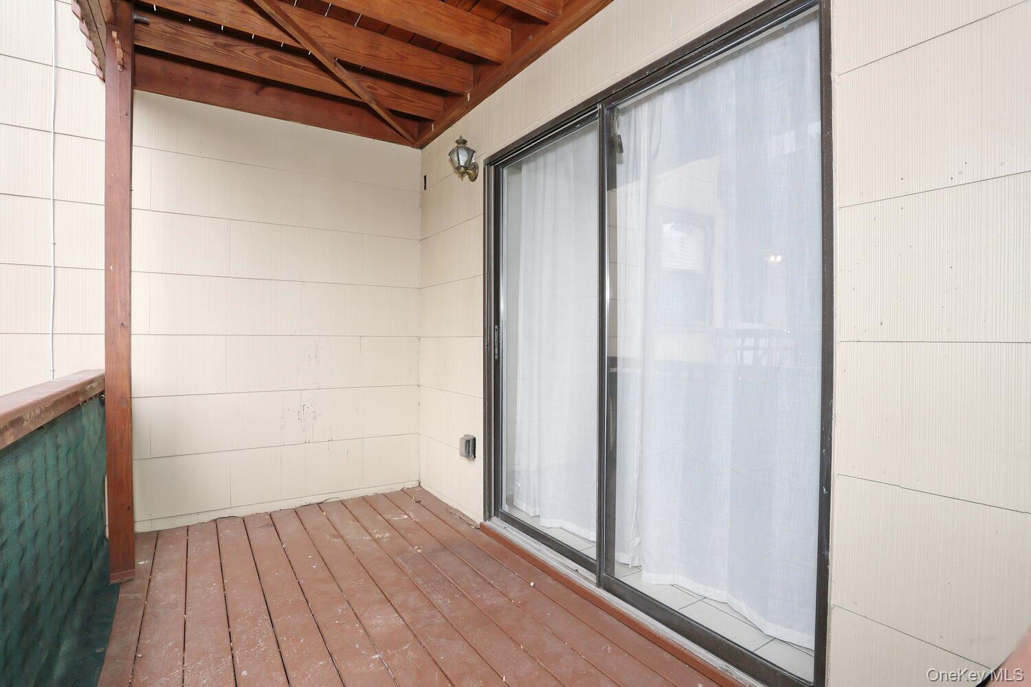 26 Milford Lane # F, Suffern, NY 10901