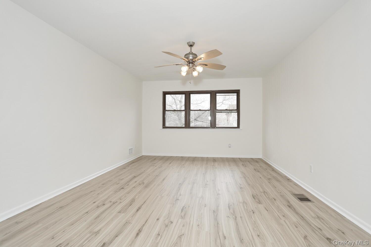 26 Milford Lane # F, Suffern, NY 10901