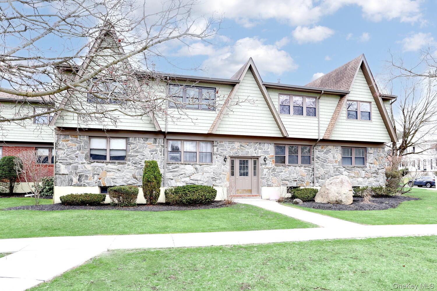 26 Milford Lane # F, Suffern, NY 10901