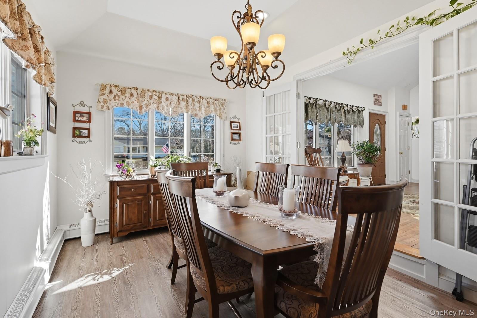 628 Peter Paul Drive, West Islip, NY 11795