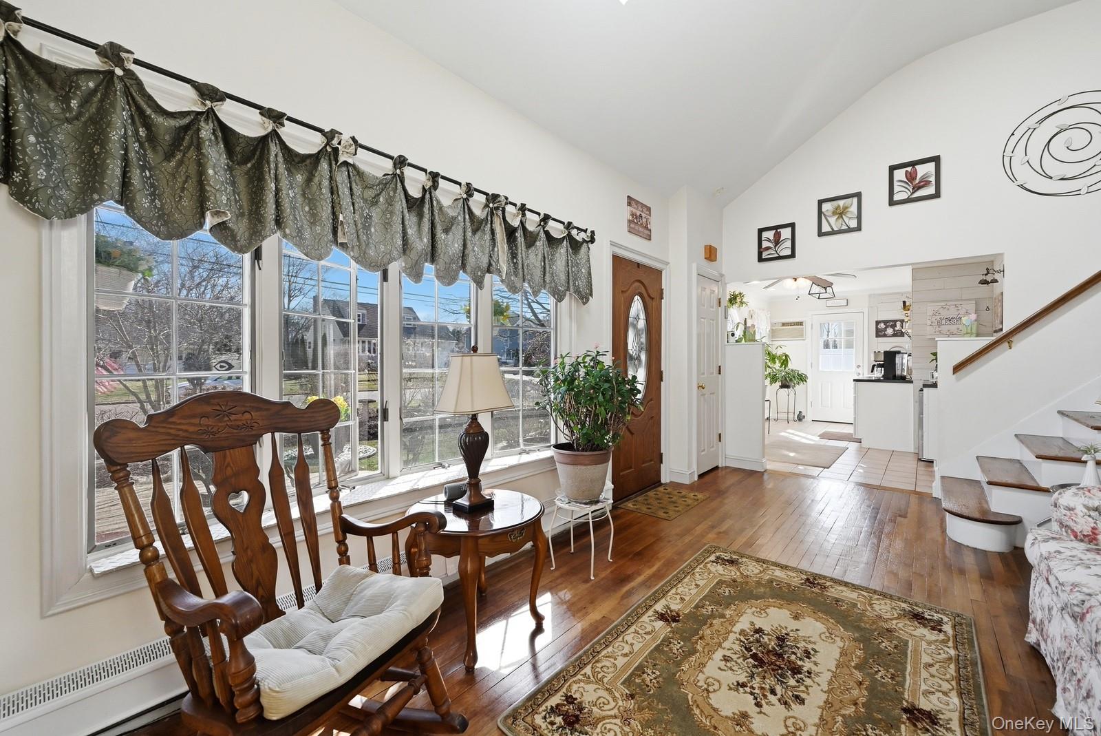 628 Peter Paul Drive, West Islip, NY 11795