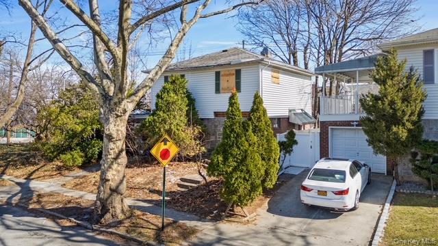 48-25 194th Street, Fresh Meadows, NY 11365