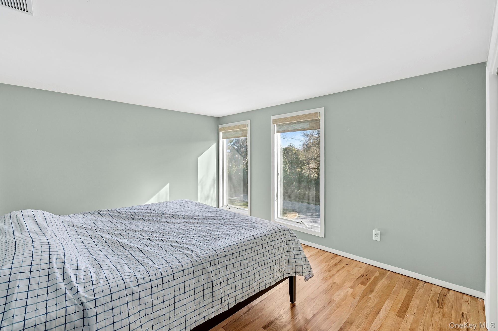 39 Tanners Neck Lane, Westhampton, NY 11977