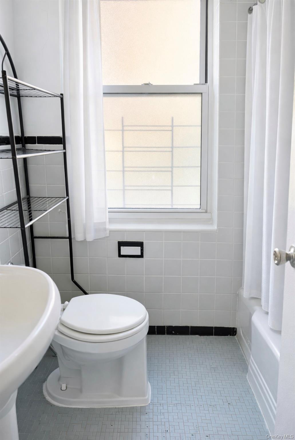 2255 Cruger Ave. # 1B, Bronx, NY 10467