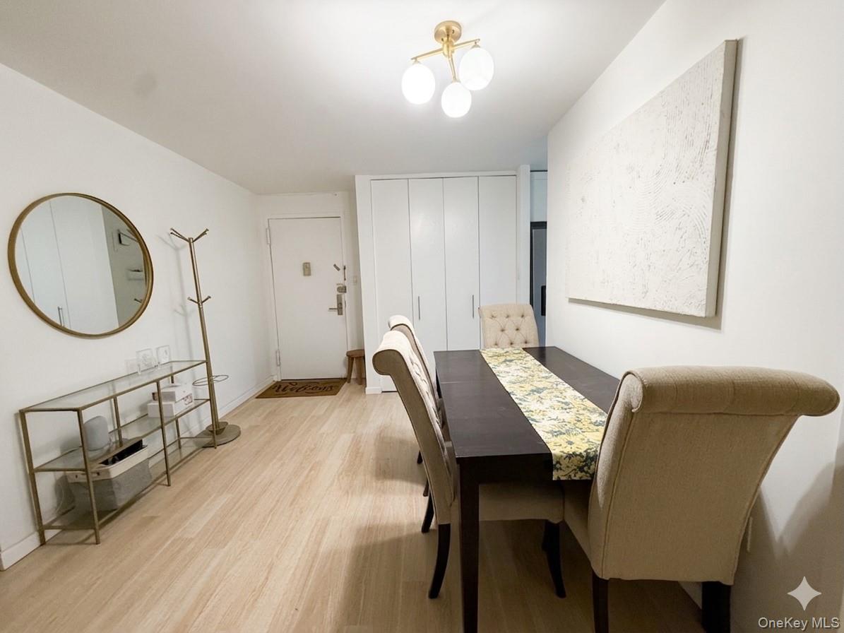 77 Fulton Street # 6F, New York (Manhattan), NY 10038