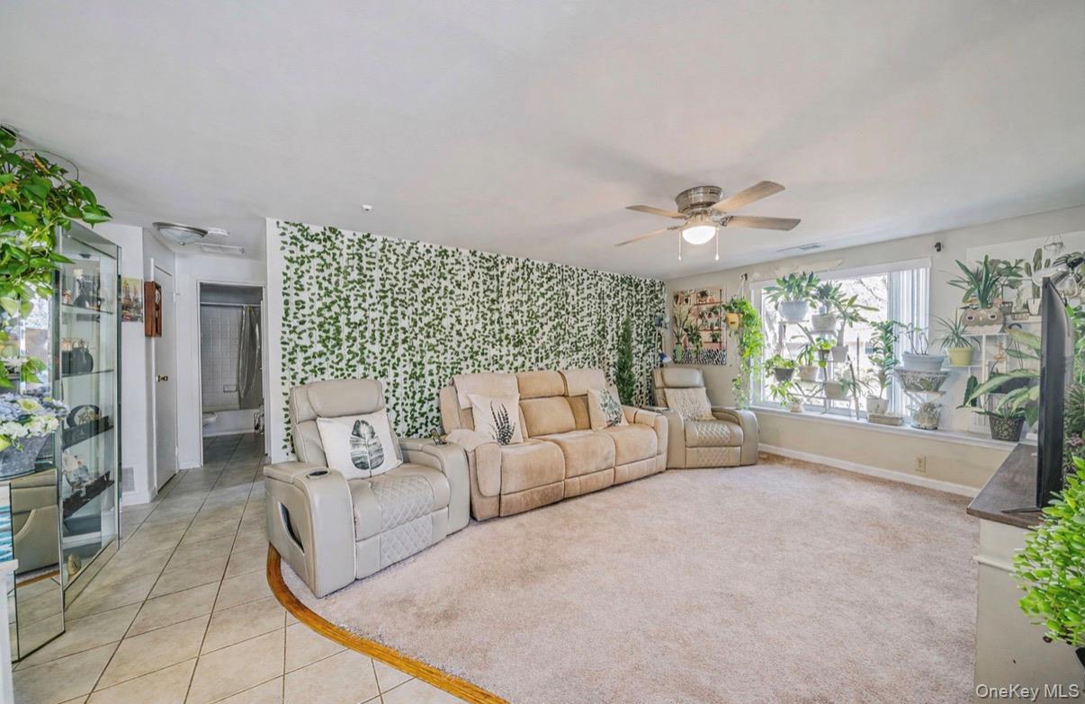 474 Daryl Drive, Medford, NY 11763