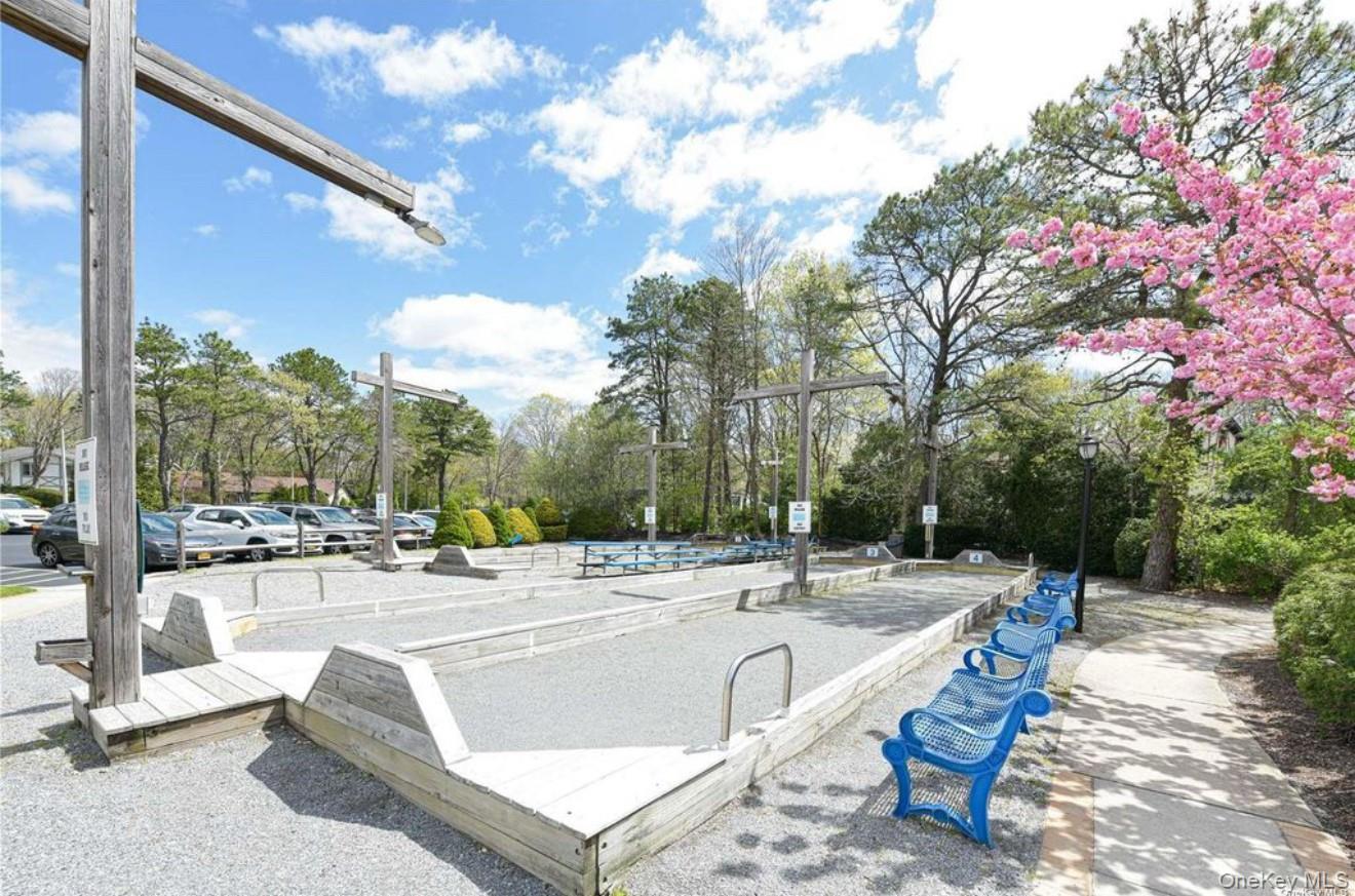 474 Daryl Drive, Medford, NY 11763