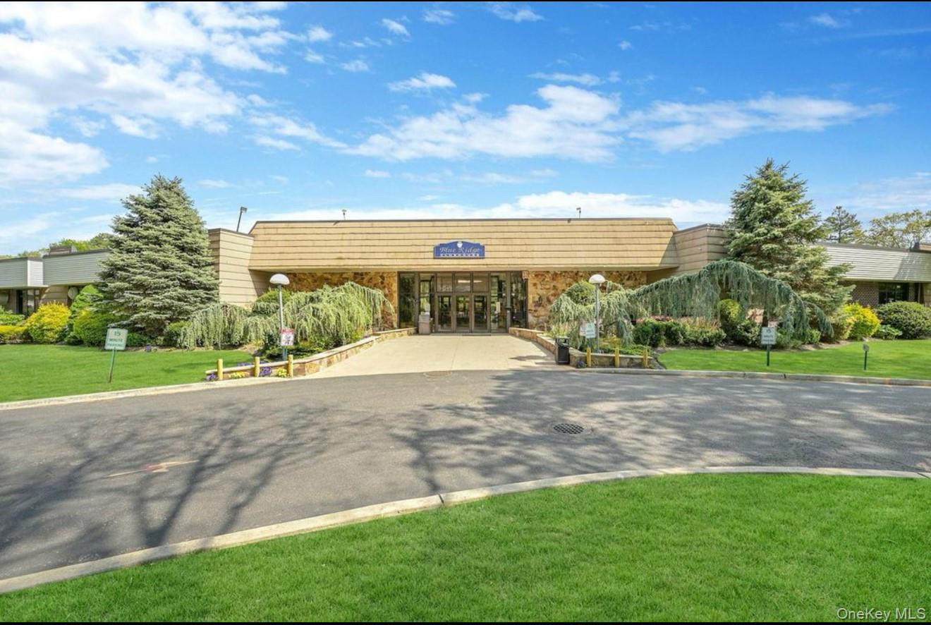 474 Daryl Drive, Medford, NY 11763