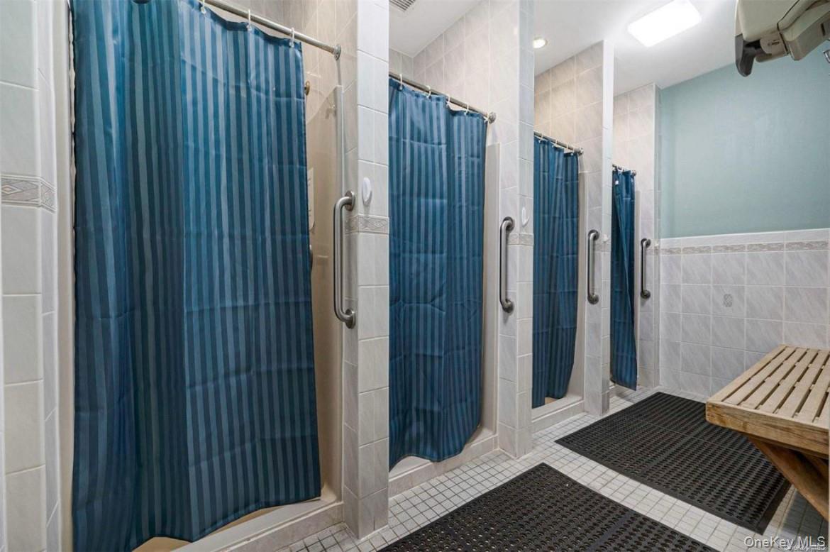 474 Daryl Drive, Medford, NY 11763