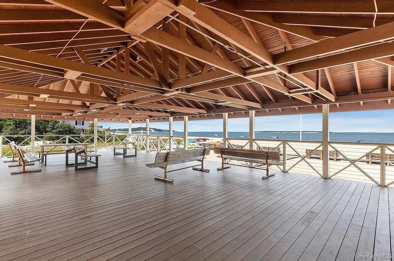 38 East Beach Drive, Southampton, NY 11968