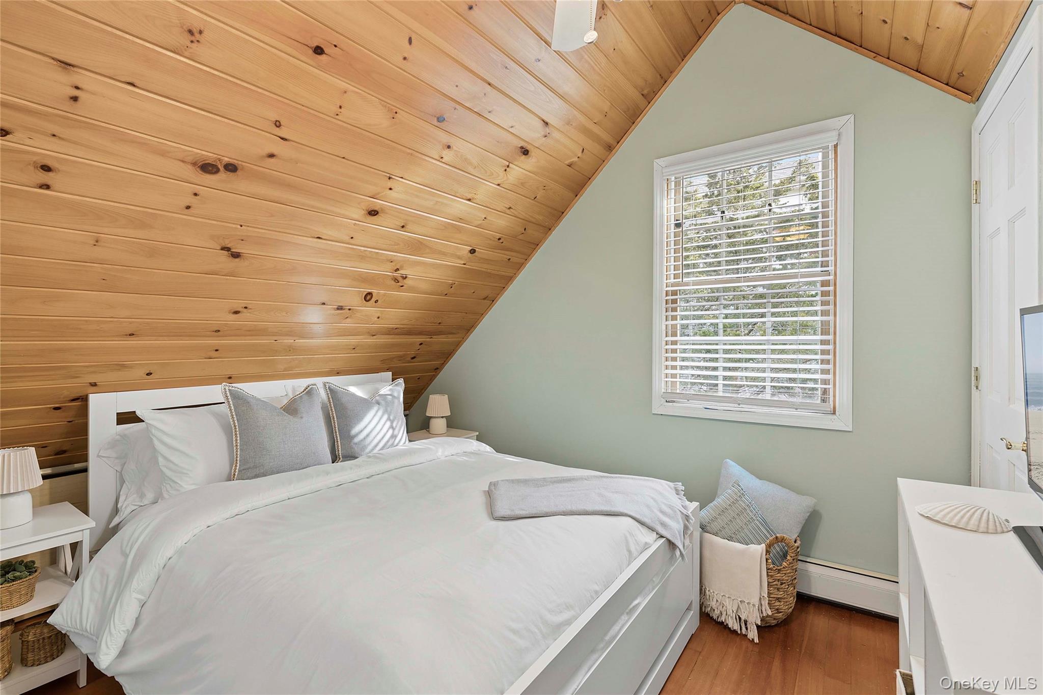 38 East Beach Drive, Southampton, NY 11968