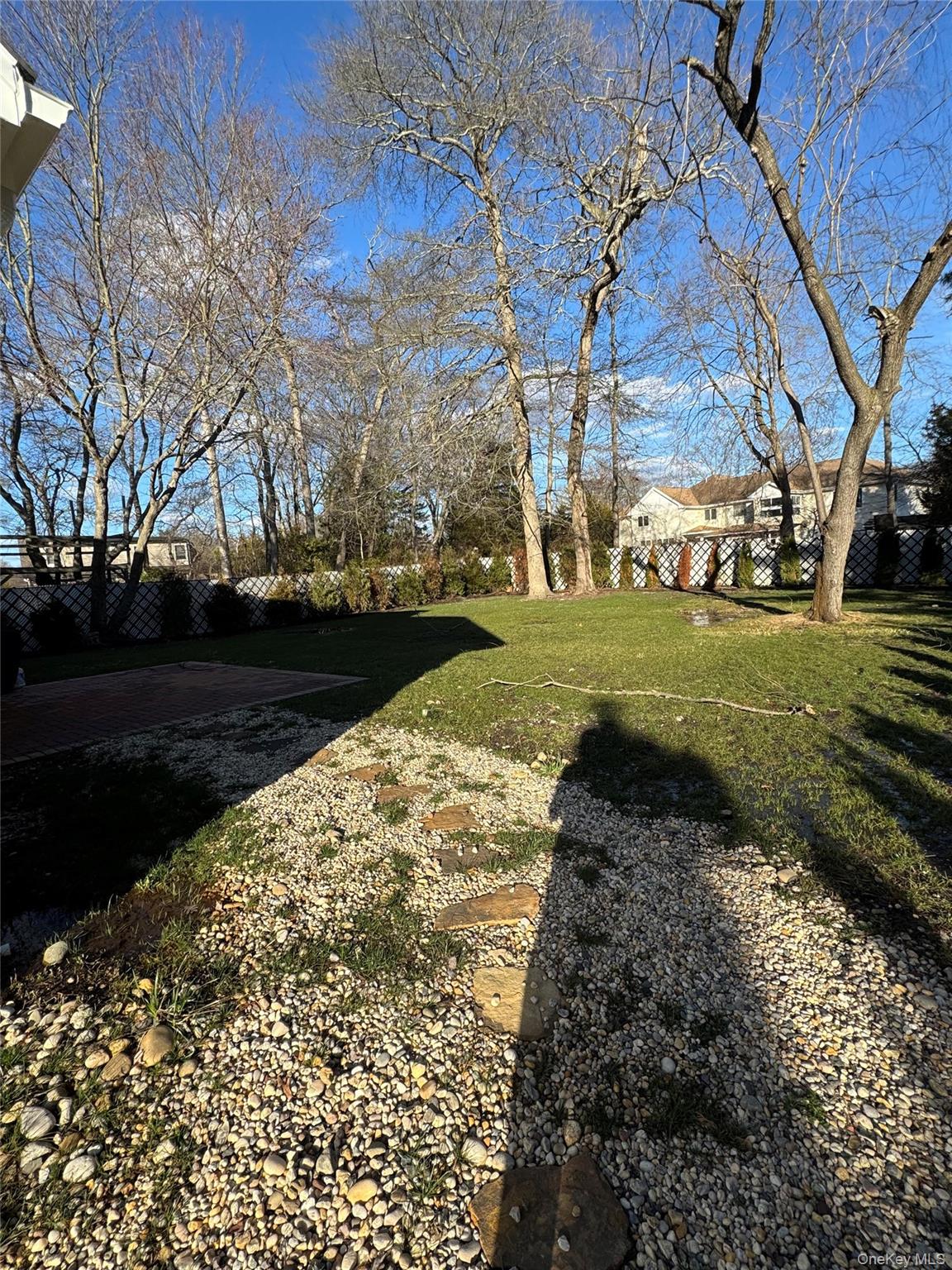 43 W Shore Road, Oakdale, NY 11769