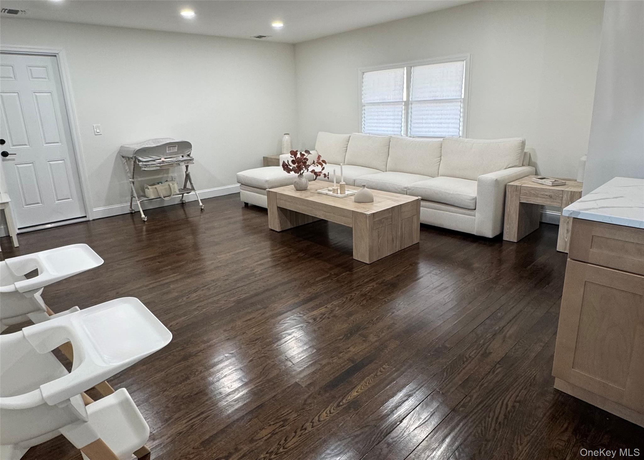 43 W Shore Road, Oakdale, NY 11769