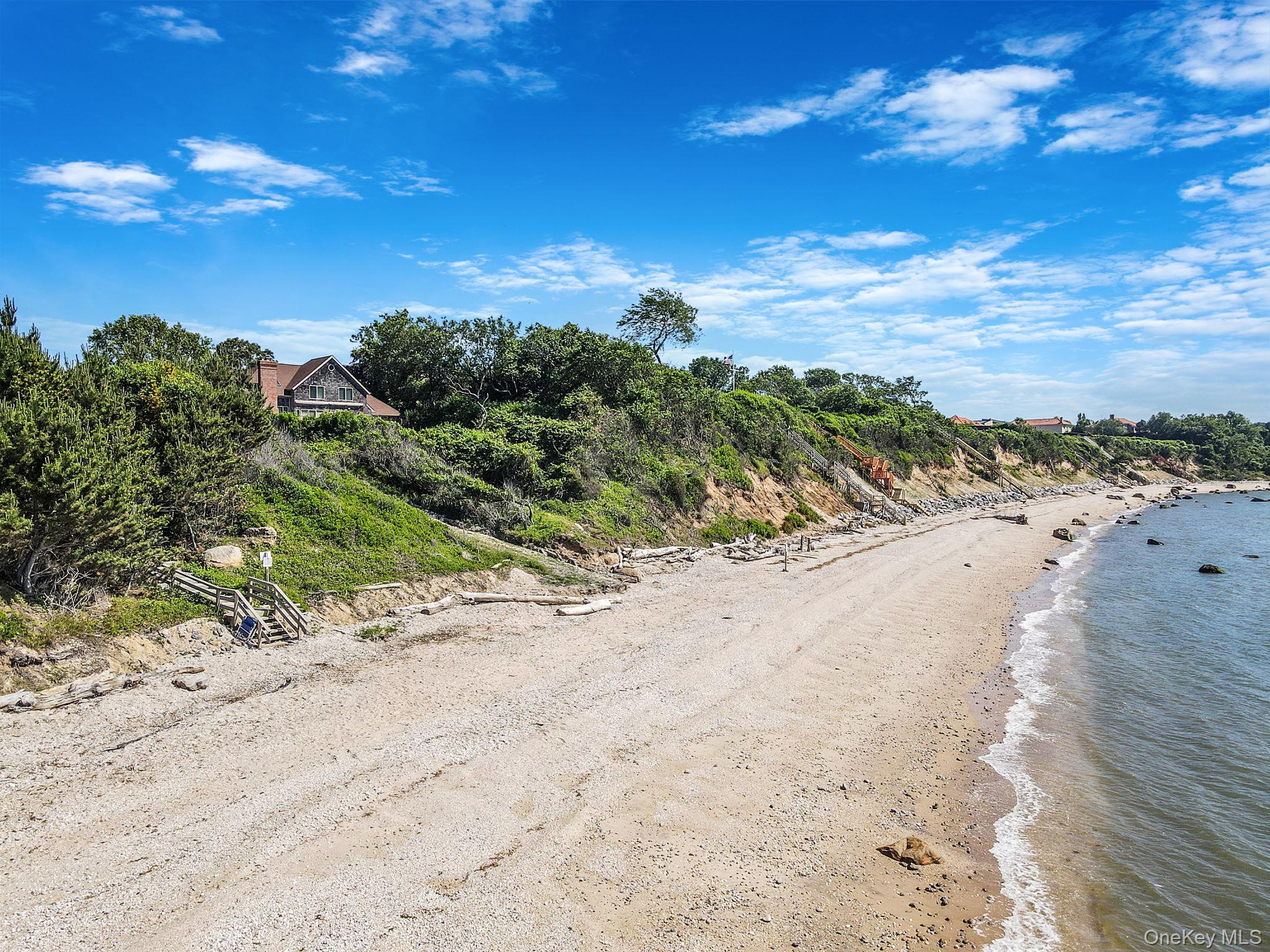 345 The Strand, East Marion, NY 11939