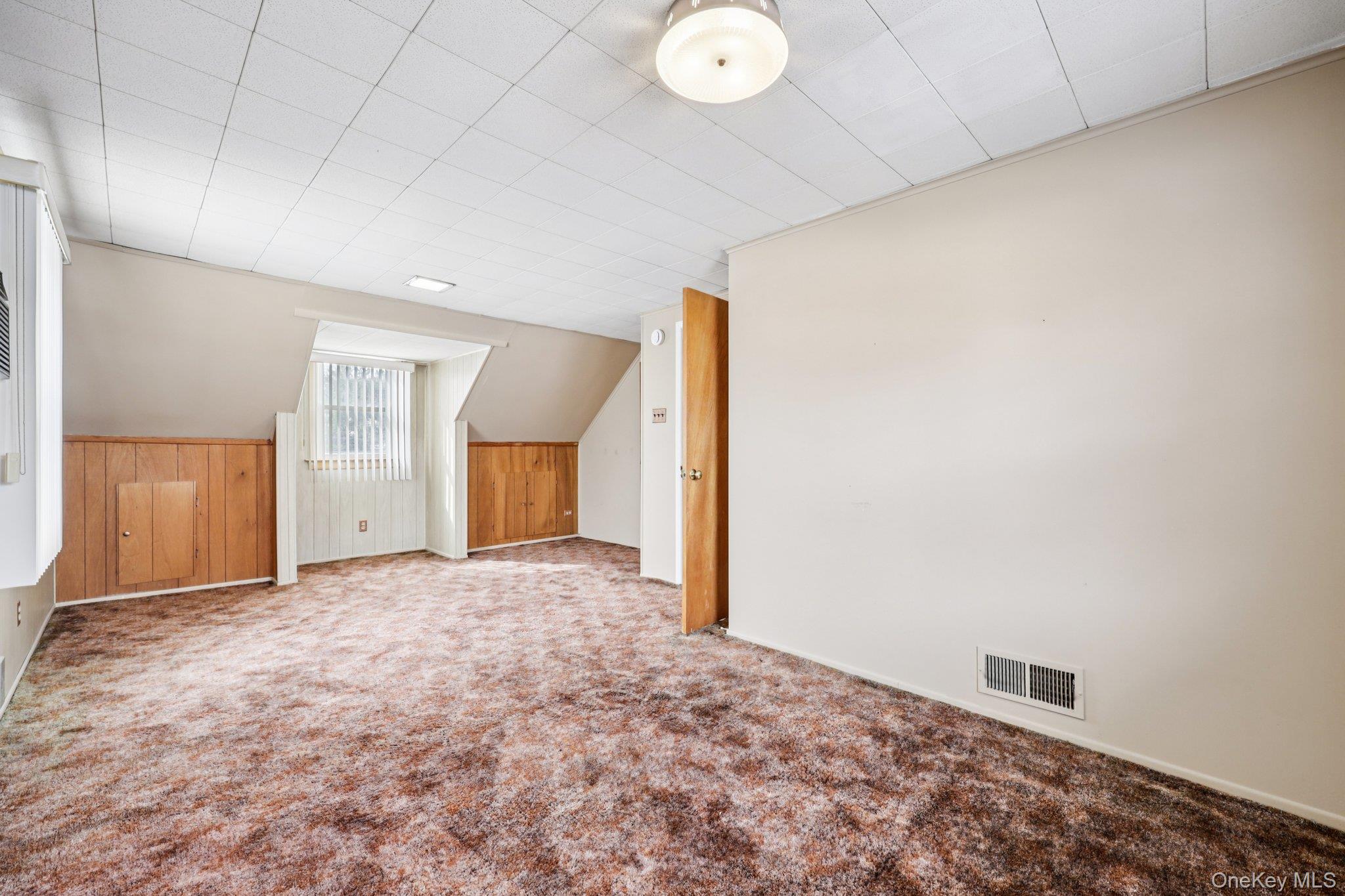 132 Albertson Parkway, Albertson, NY 11507