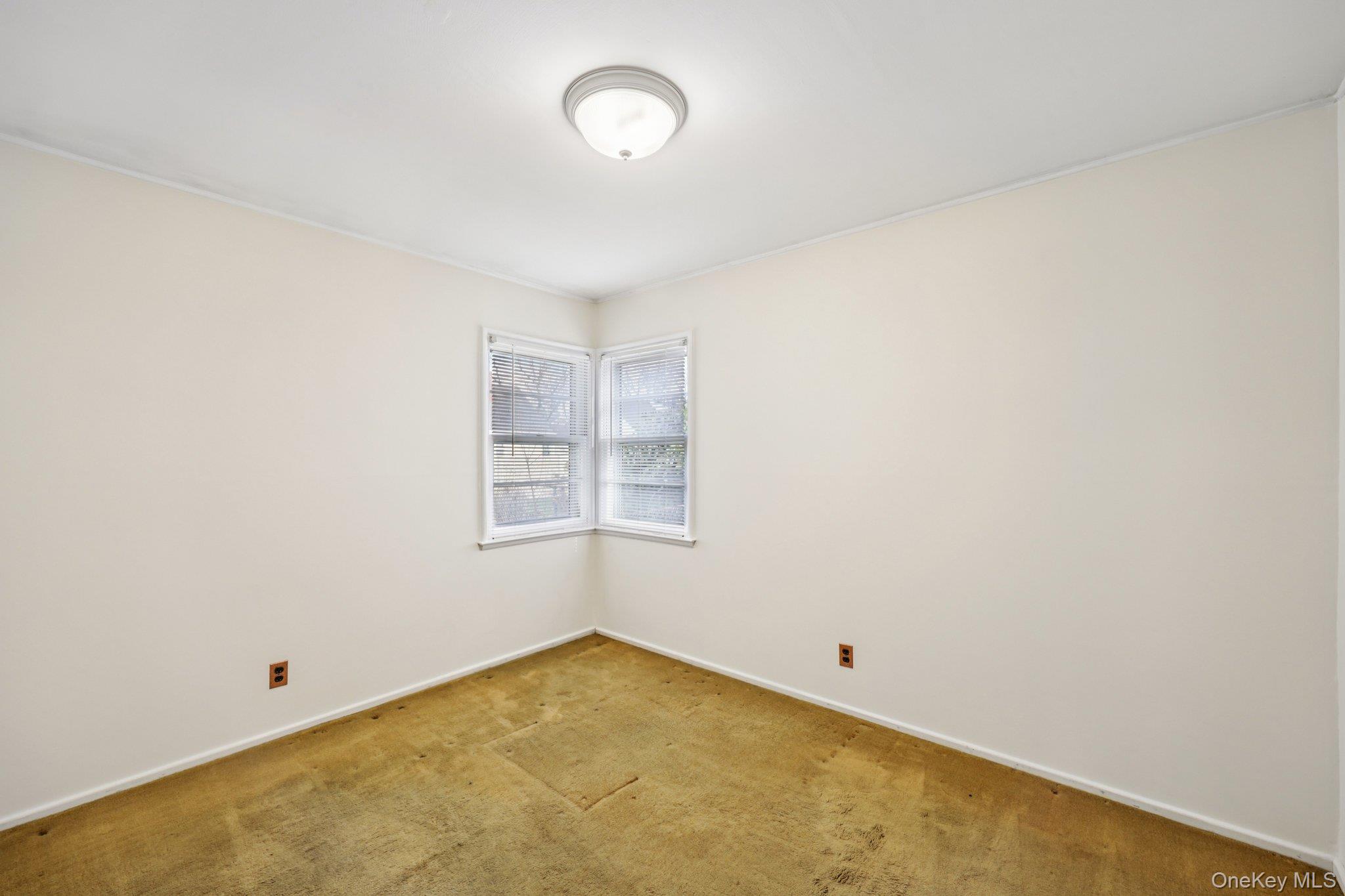 132 Albertson Parkway, Albertson, NY 11507