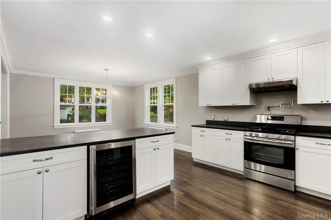 48 Rossmore Avenue, Bronxville, NY 10708