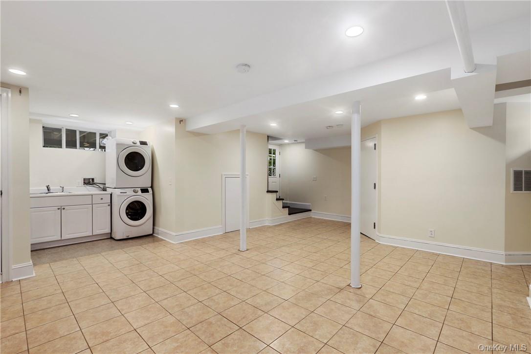 48 Rossmore Avenue, Bronxville, NY 10708