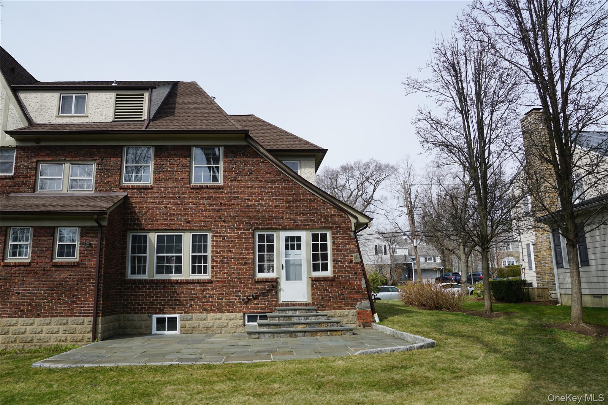 16 Bon Air Avenue, New Rochelle, NY 10804