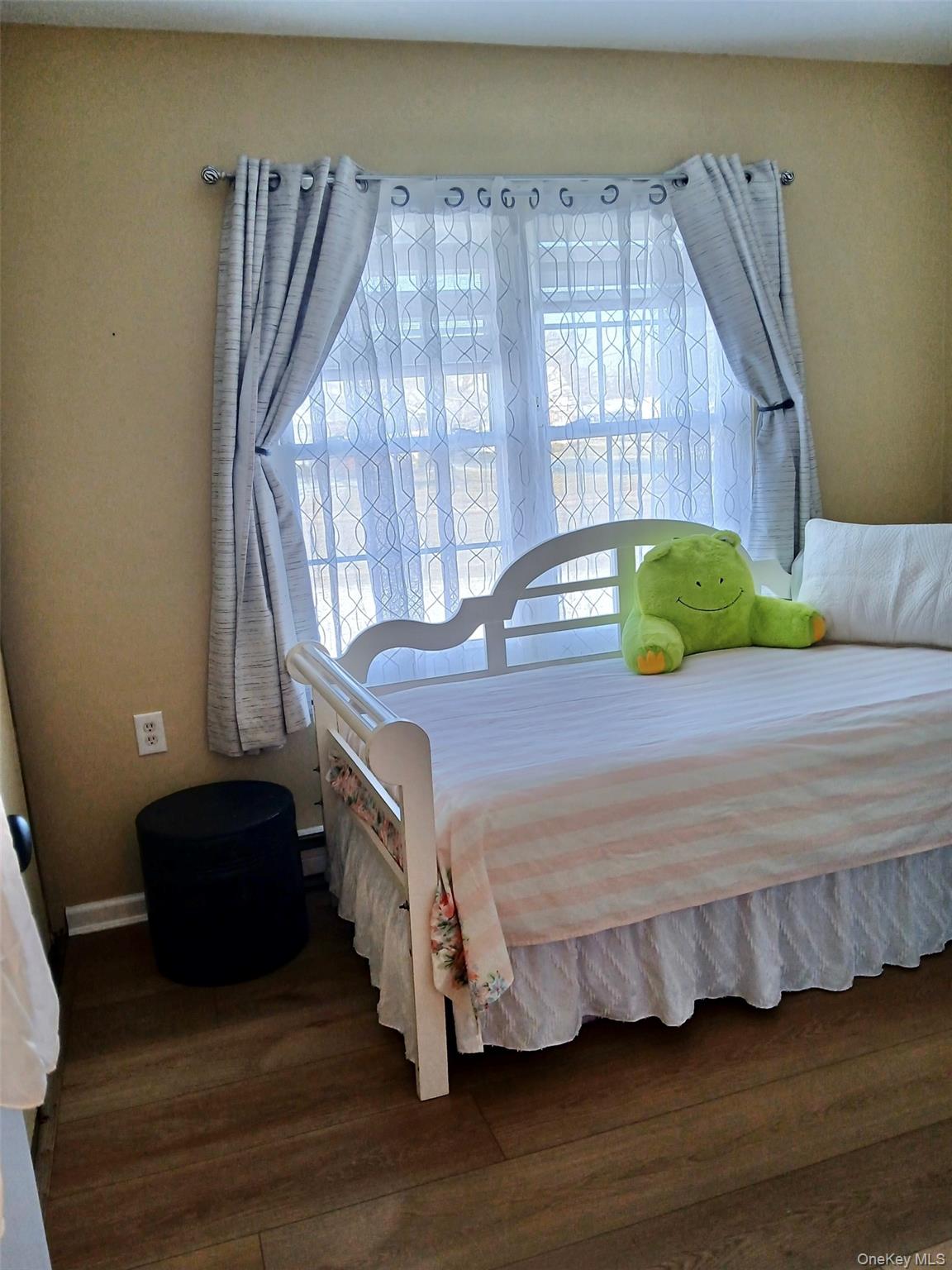 427 Aylesbury Court # A, Ridge, NY 11961