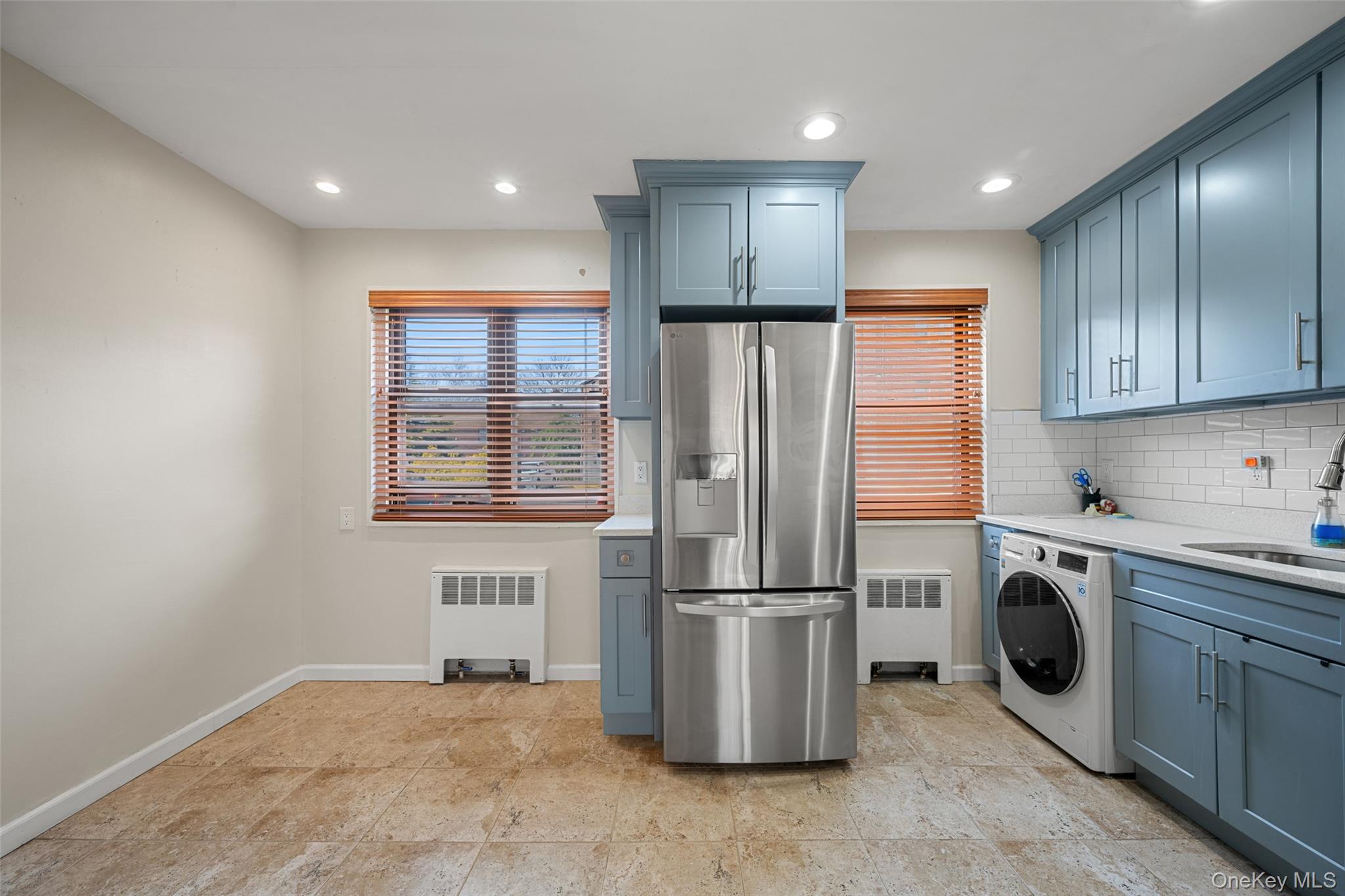 246-29 57th Drive # B110, Douglaston, NY 11362