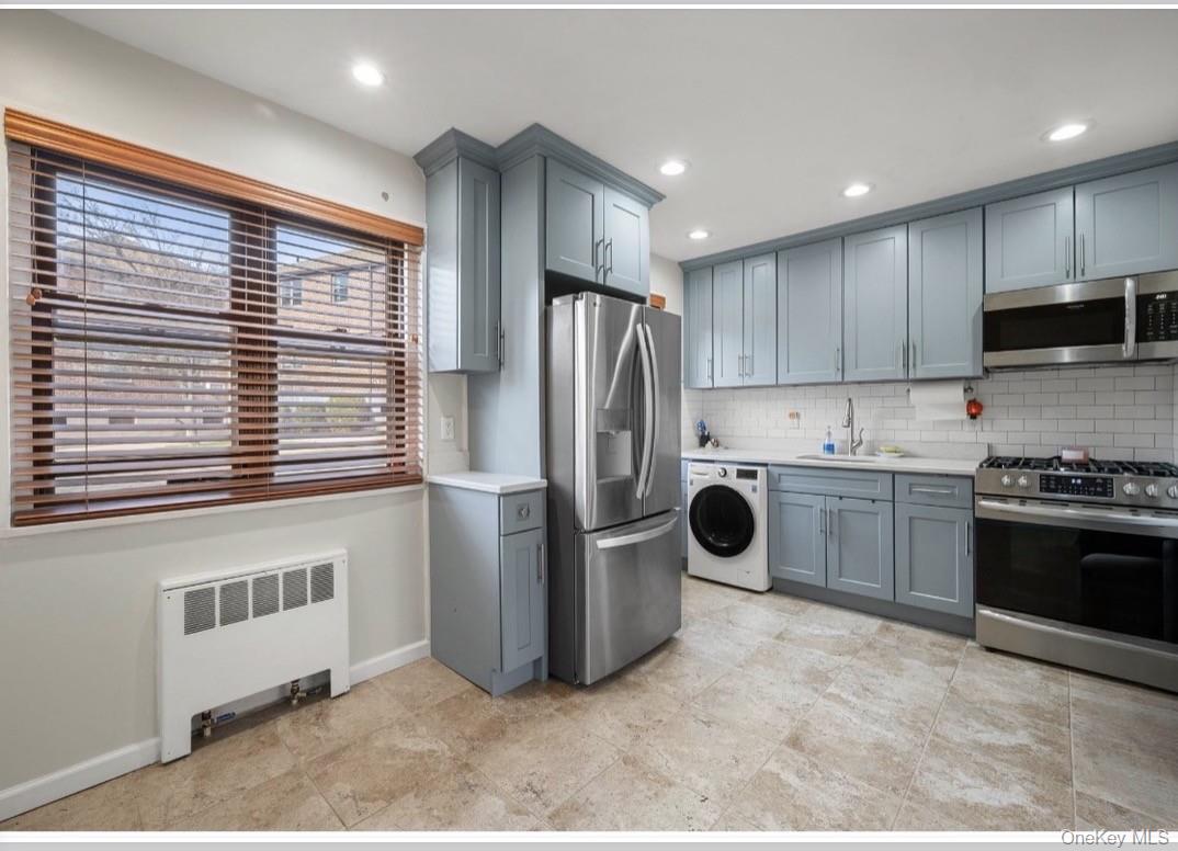 246-29 57th Drive # B110, Douglaston, NY 11362