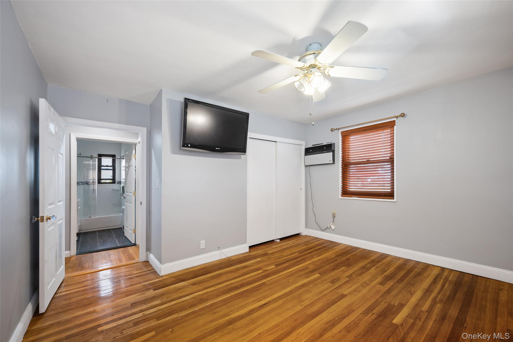 246-29 57th Drive # B110, Douglaston, NY 11362