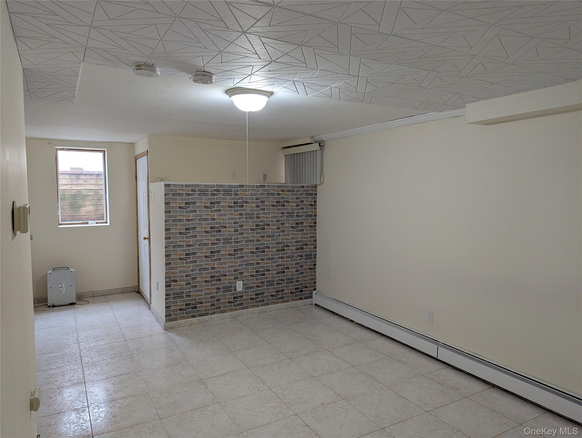 38 3rd Street, Ronkonkoma, NY 11779