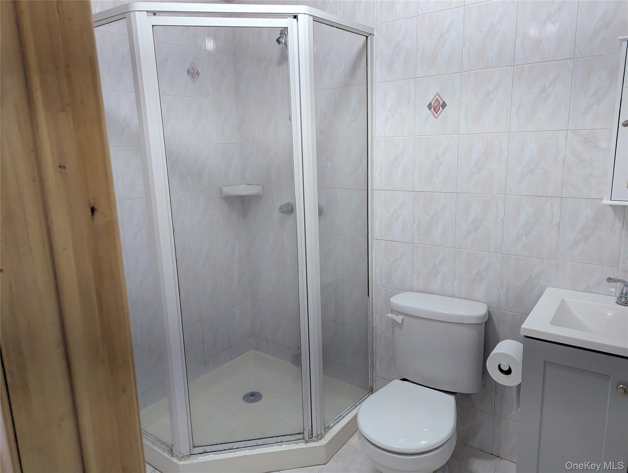 38 3rd Street, Ronkonkoma, NY 11779