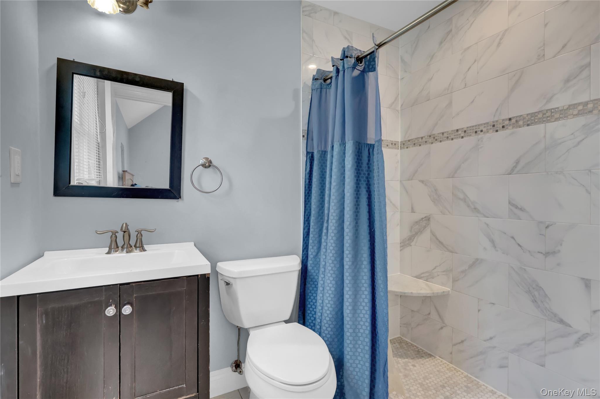 10 Beach Road, Massapequa, NY 11758