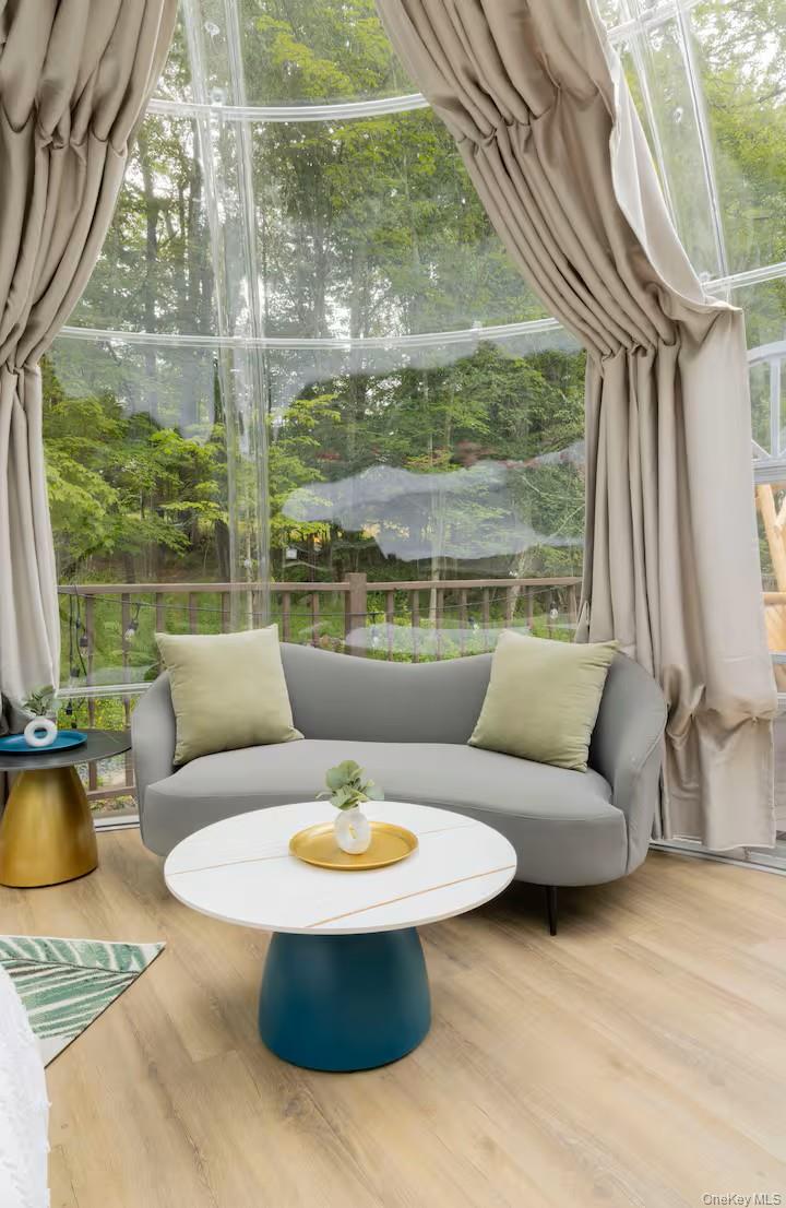 9 Brophy Road, Hurleyville, NY 12747