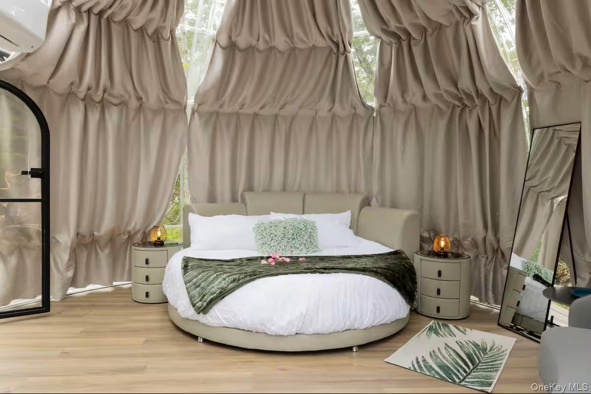 9 Brophy Road, Hurleyville, NY 12747