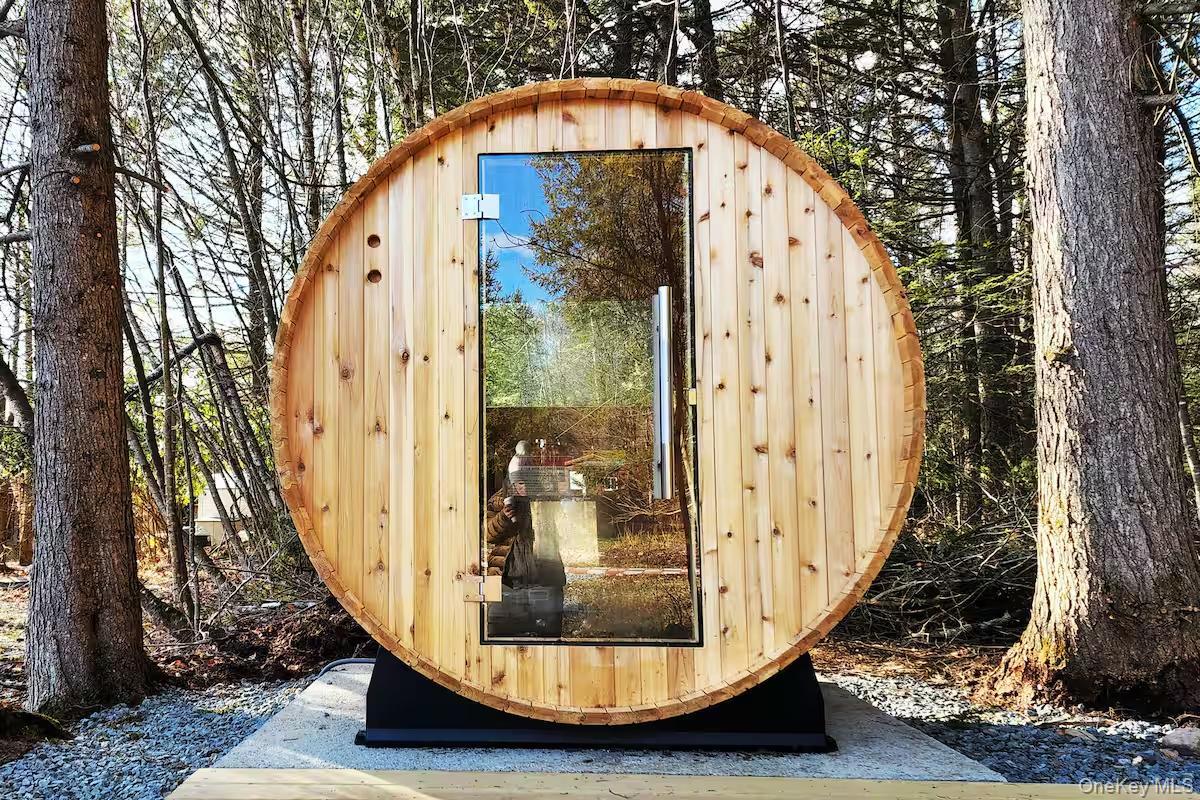 29 Edward Drive, Loch Sheldrake, NY 12759