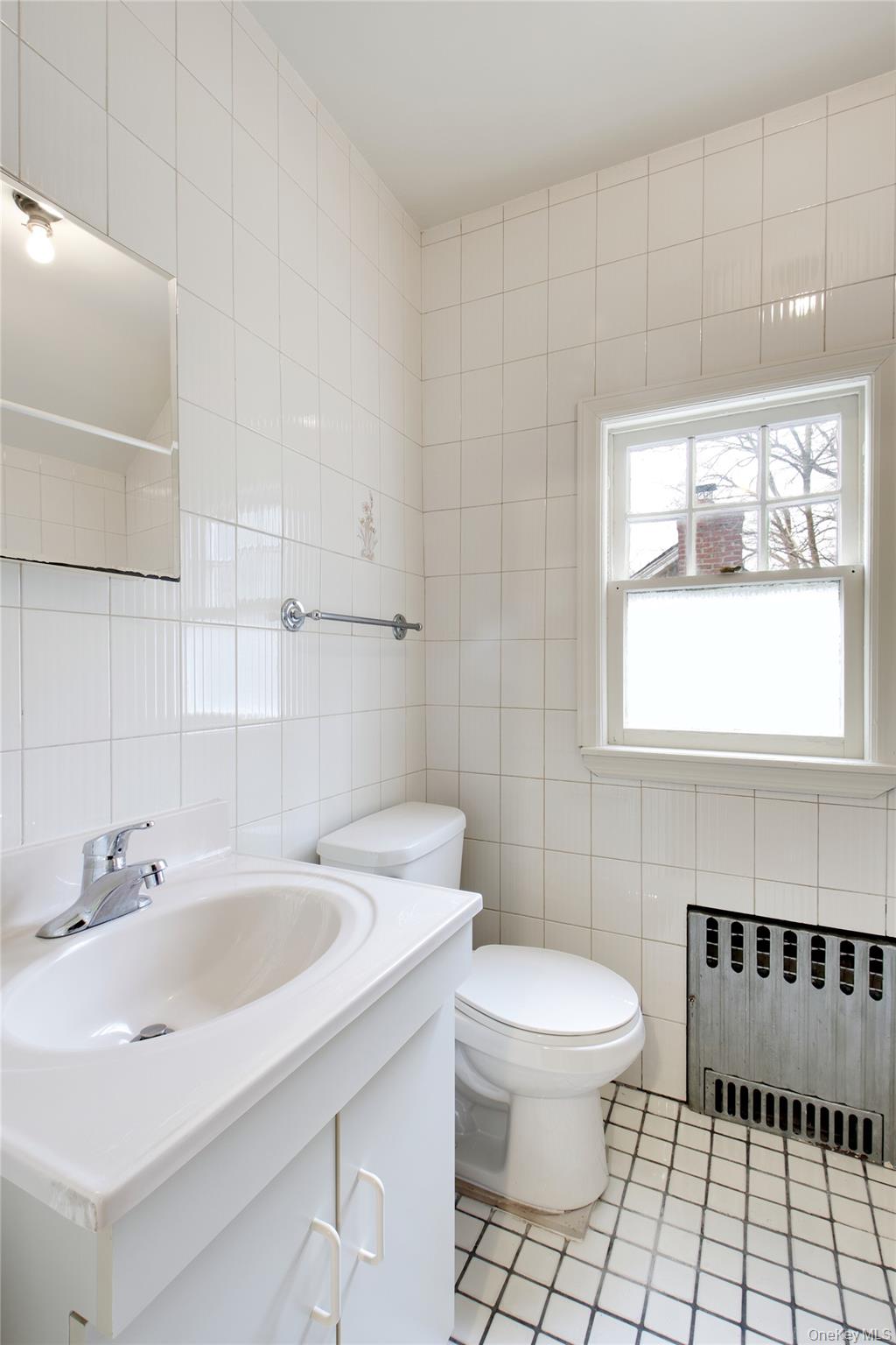 1613 Northern Boulevard, Roslyn, NY 11576