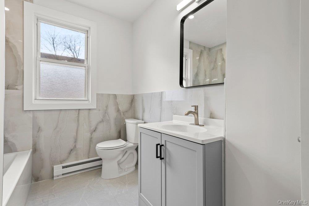 10 S 14th Avenue, Mount Vernon, NY 10550