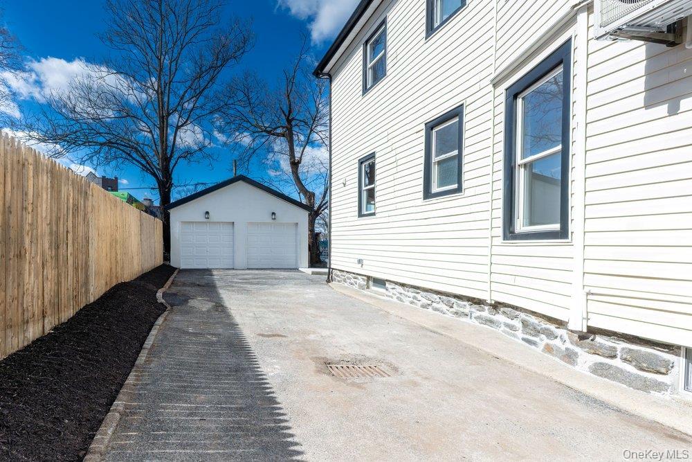 10 S 14th Avenue, Mount Vernon, NY 10550