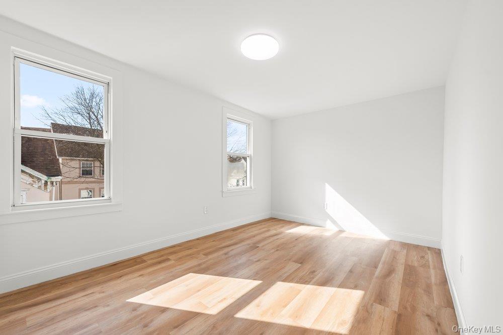 10 S 14th Avenue, Mount Vernon, NY 10550